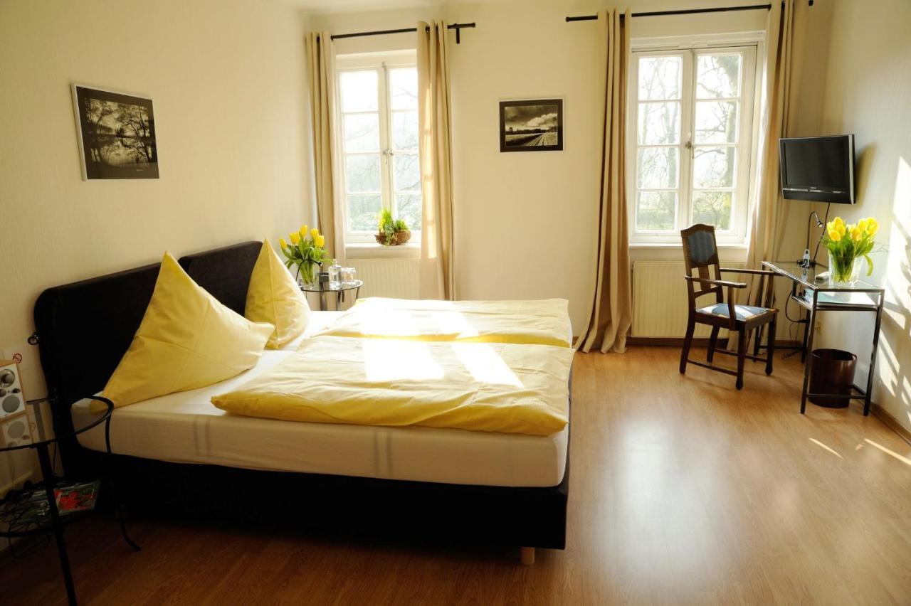 Klosterschaenke Hude Hotel Ferienwohnungen Restaurant Cafe מראה חיצוני תמונה