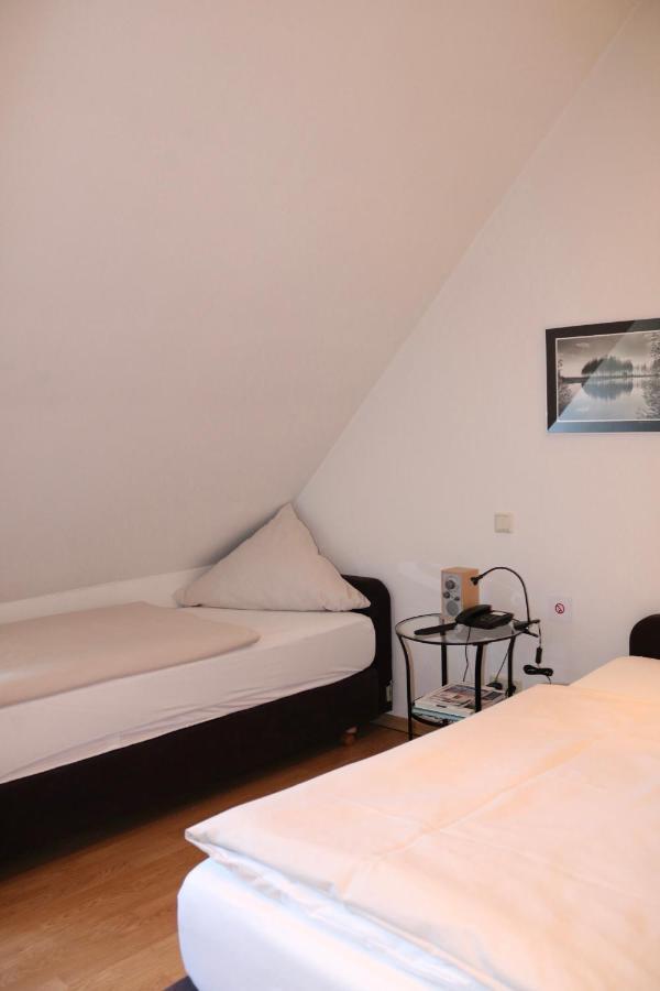 Klosterschaenke Hude Hotel Ferienwohnungen Restaurant Cafe מראה חיצוני תמונה
